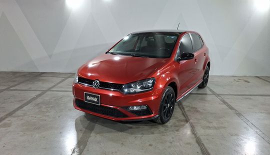 Volkswagen • Polo