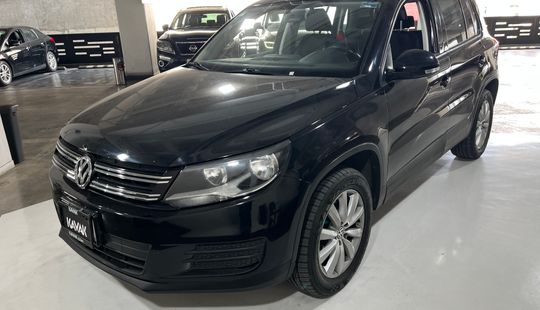 Volkswagen • Tiguan