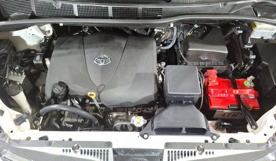 Toyota Sienna 3.5 XLE PIEL AUTO Minivan 2020