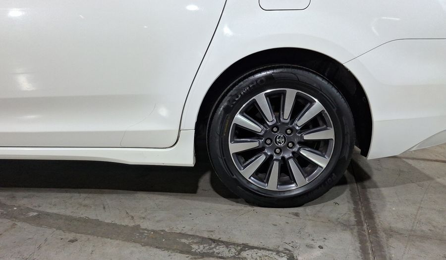 Toyota Sienna 3.5 XLE PIEL AUTO Minivan 2020
