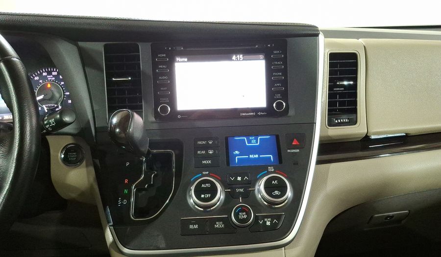 Toyota Sienna 3.5 XLE PIEL AUTO Minivan 2020