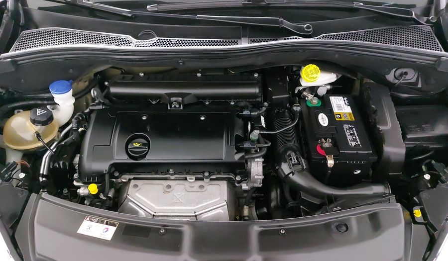 Peugeot 208 1.6 ALLURE AT Hatchback 2017