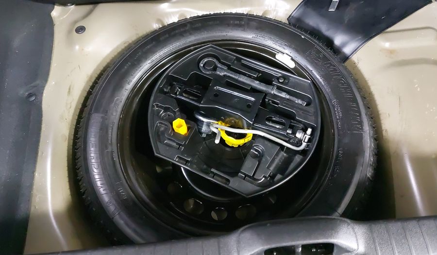 Peugeot 208 1.6 ALLURE AT Hatchback 2017