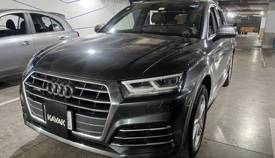 Audi • Q5