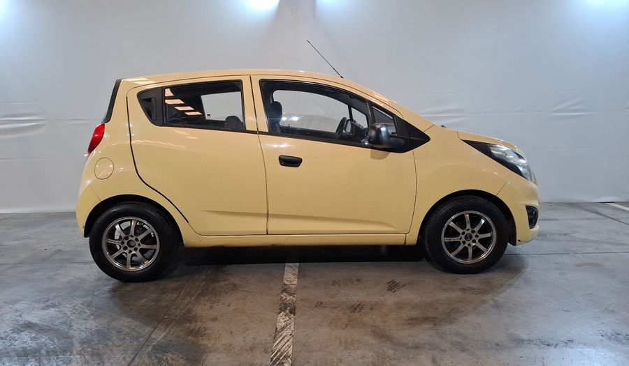 Chevrolet Spark 1.2 LT B MT Hatchback 2015