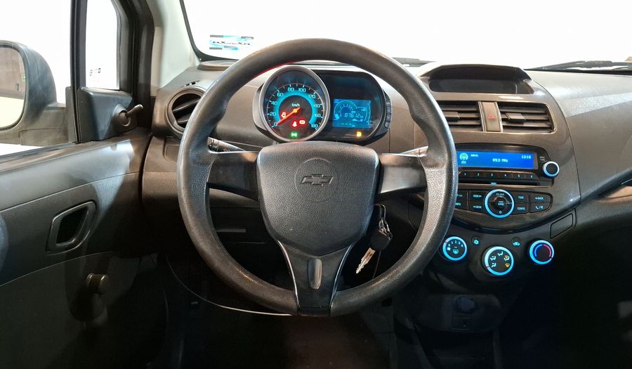 Chevrolet Spark 1.2 LT B MT Hatchback 2015