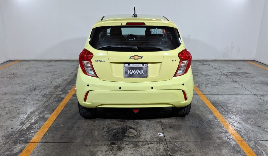 Chevrolet Spark 1.4 LTZ C MT Hatchback 2017