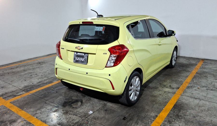 Chevrolet Spark 1.4 LTZ C MT Hatchback 2017
