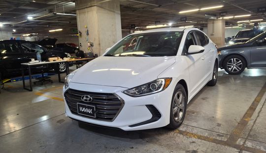 Hyundai • Elantra