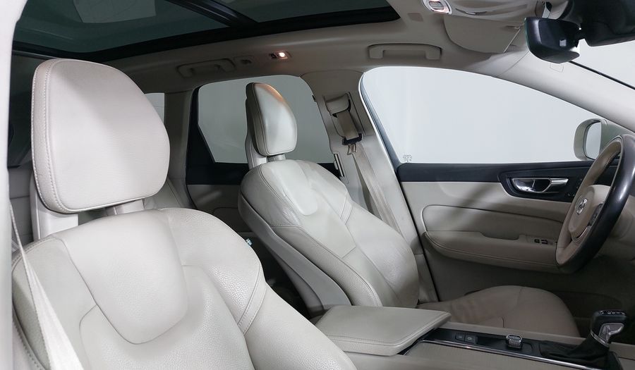 Volvo Xc60 2.0 MOMENTUM T5 AWD AUTO Suv 2018