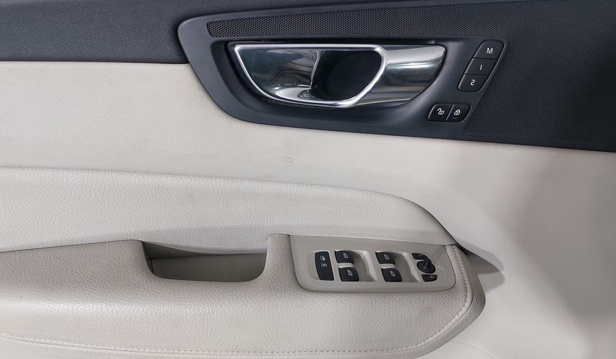 Volvo Xc60 2.0 MOMENTUM T5 AWD AUTO Suv 2018