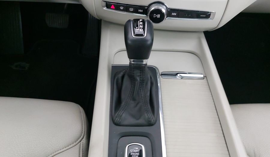 Volvo Xc60 2.0 MOMENTUM T5 AWD AUTO Suv 2018