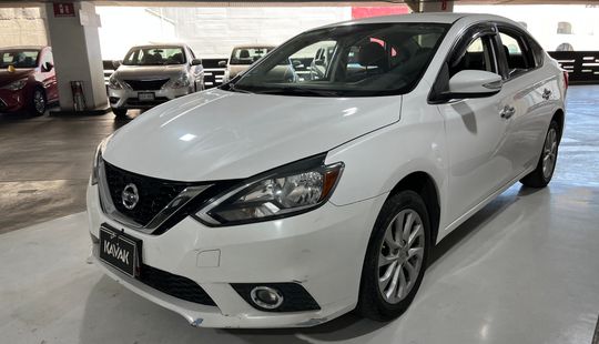 Nissan • Sentra