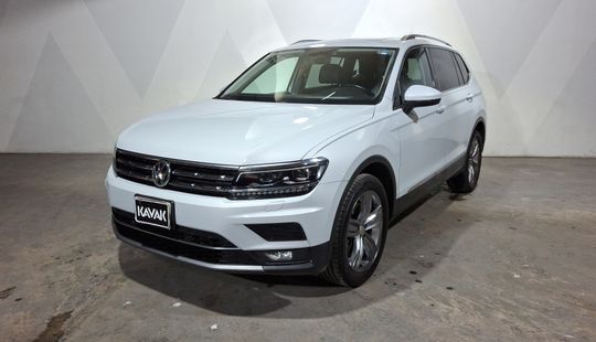 Volkswagen • Tiguan