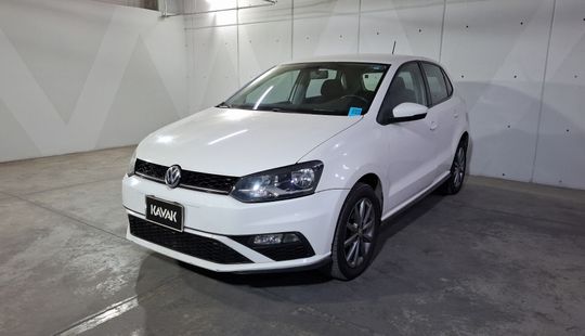 Volkswagen • Polo