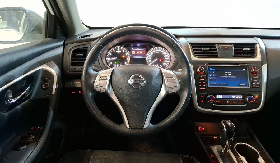 Nissan Altima 2.5 ADVANCE NAVI CVT Sedan 2017