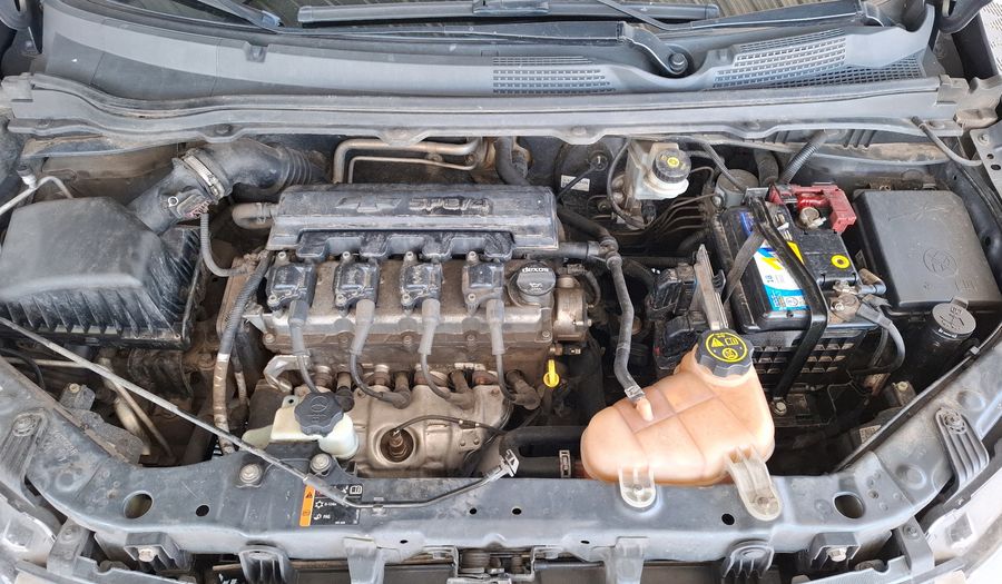 Chevrolet Onix 1.4 LT Hatchback 2017