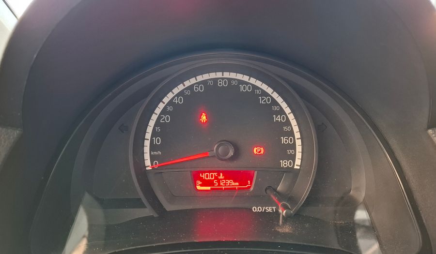 Volkswagen Up 1.0 TAKE UP Hatchback 2015