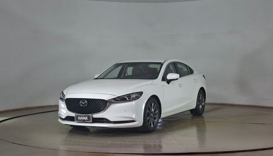 Mazda • Mazda 6