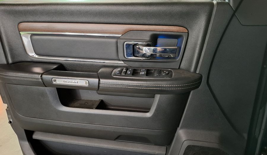 Ram 1500 5.7 LARAMIE 4WD AUTO Pickup 2017