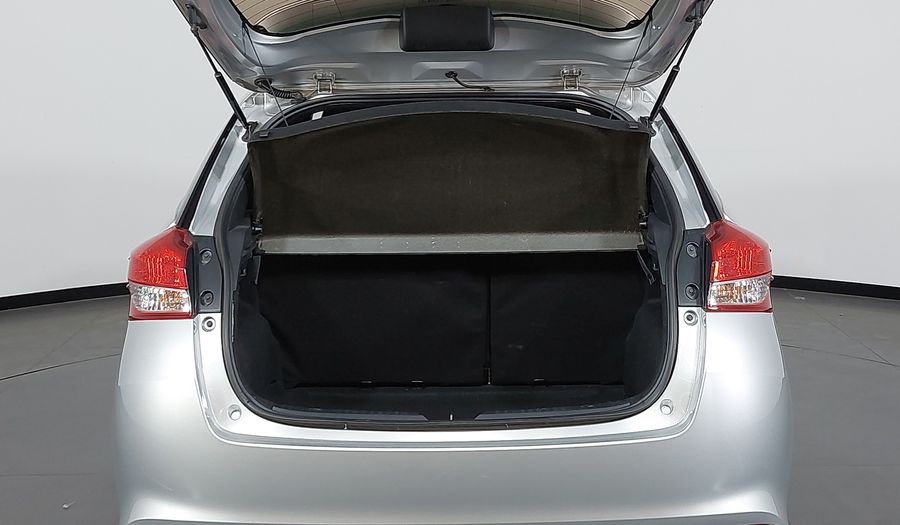 Toyota Yaris 1.5 XS CVT Hatchback 2019