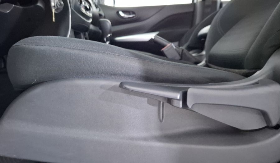 Nissan Frontier 2.5 LE AUTO Pickup 2022