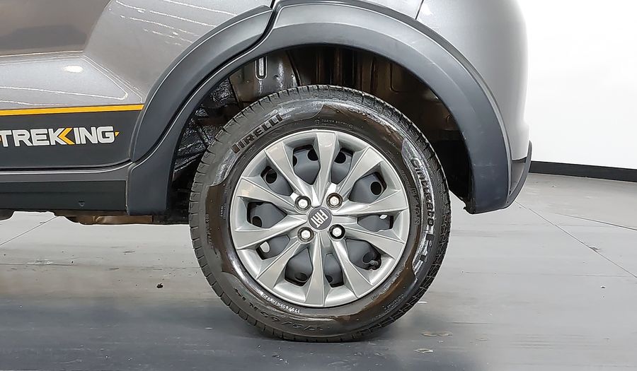 Fiat Mobi 1.0 TREKKING Hatchback 2025