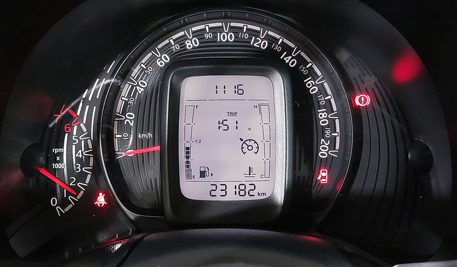 Fiat Mobi 1.0 TREKKING Hatchback 2025