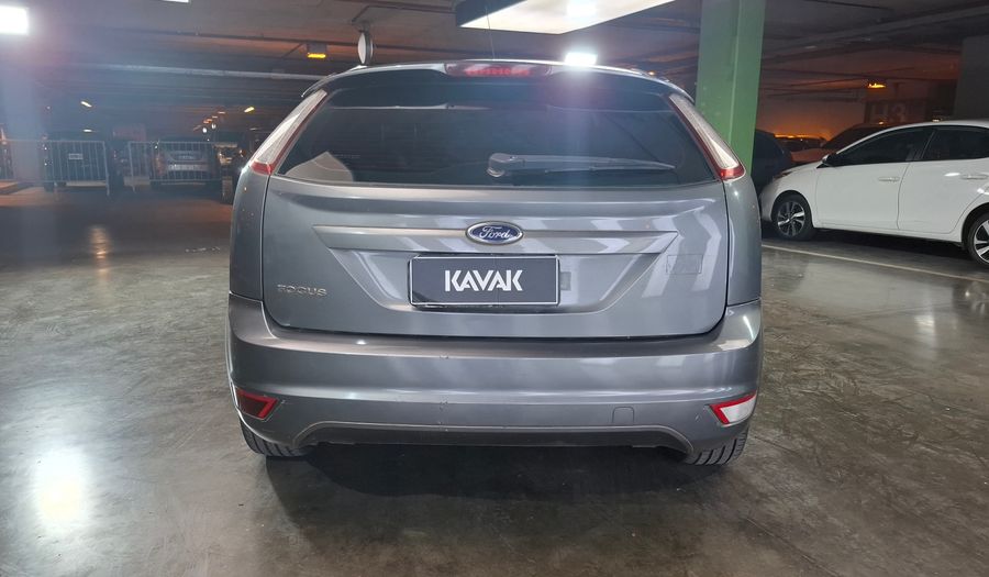 Ford Focus Ii 1.6 TREND Hatchback 2012