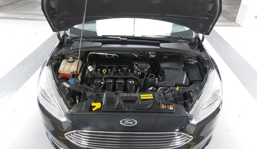Ford Focus 2.0 TITANIUM AT Hatchback 2016