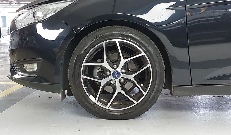 Ford Focus 2.0 TITANIUM AT Hatchback 2016