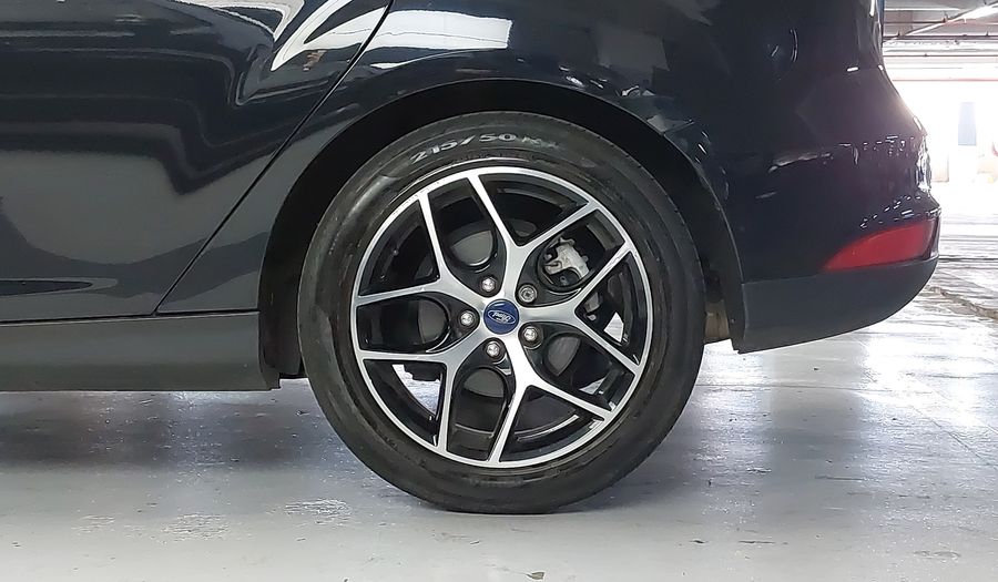 Ford Focus 2.0 TITANIUM AT Hatchback 2016