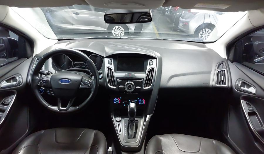 Ford Focus 2.0 TITANIUM AT Hatchback 2016