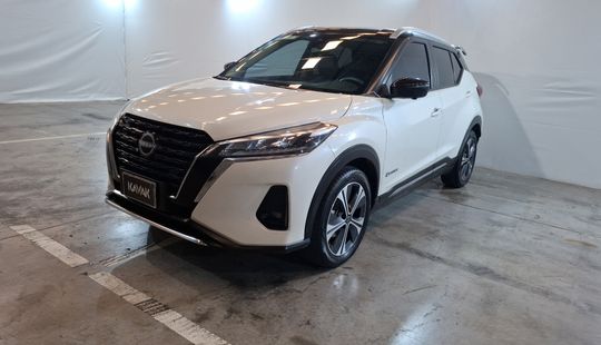 Nissan • Kicks Play