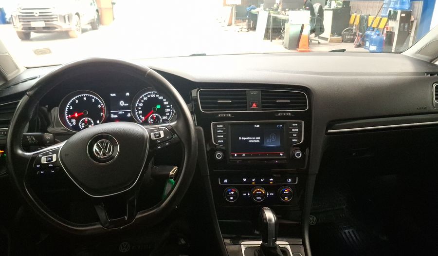 Volkswagen Golf 1.4 TSI DSG DESIGN Hatchback 2016