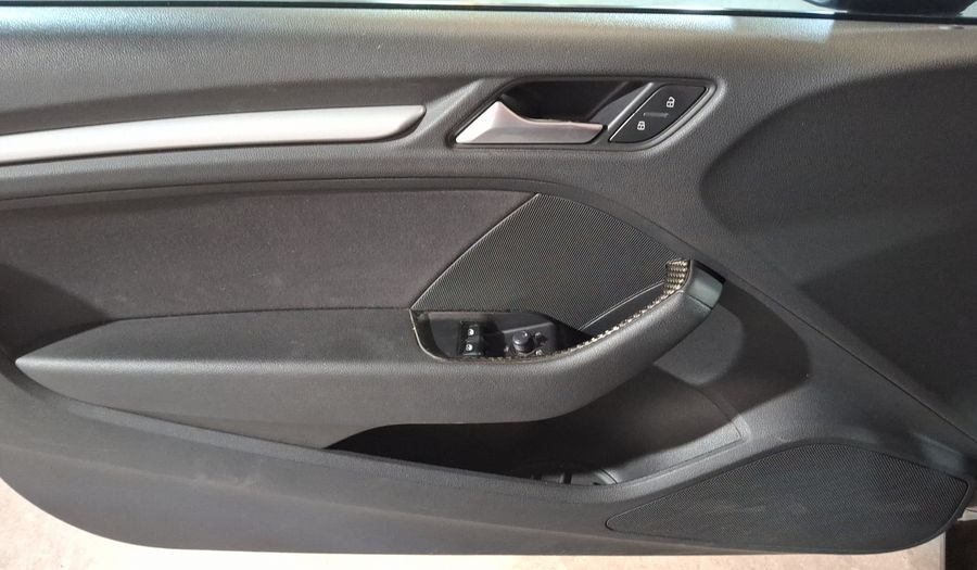 Audi A3 1.4 DYNAMIC S TRONIC Hatchback 2017