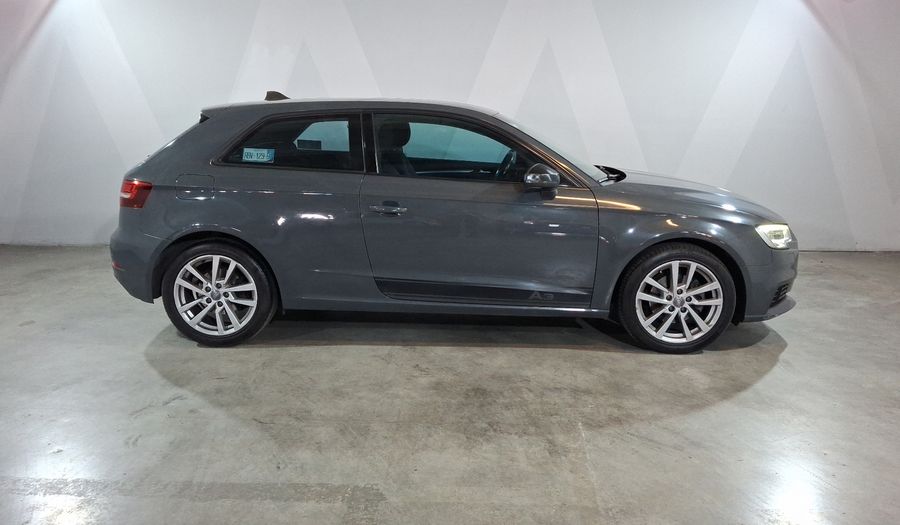 Audi A3 1.4 DYNAMIC S TRONIC Hatchback 2017