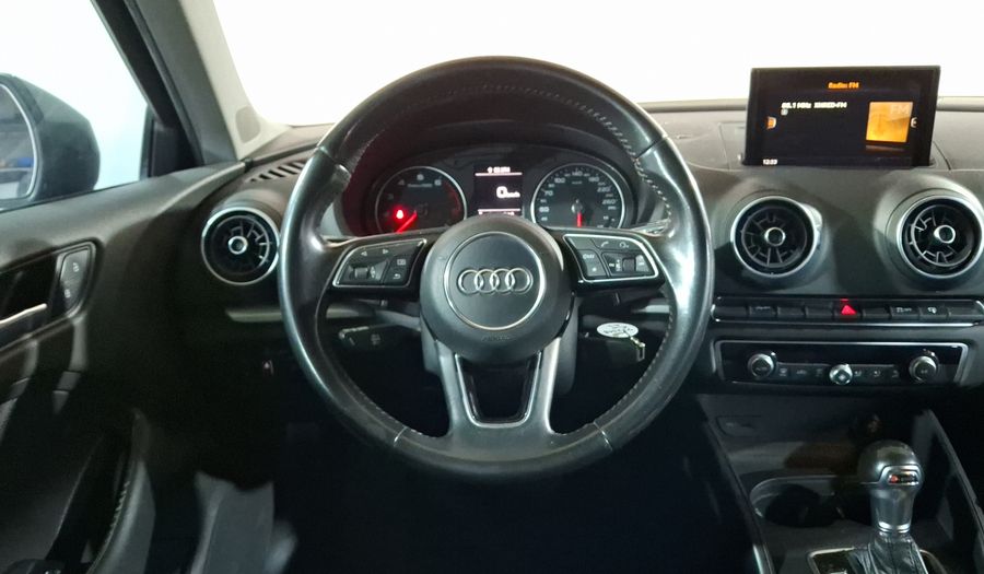 Audi A3 1.4 DYNAMIC S TRONIC Hatchback 2017