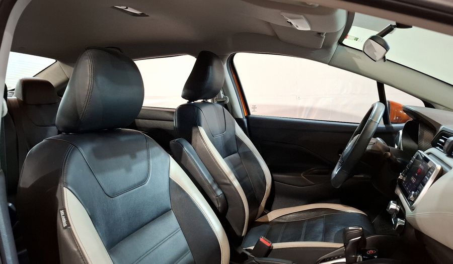 Nissan Versa 1.6 PLATINUM CVT Sedan 2022