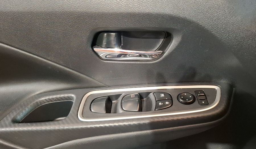 Nissan Versa 1.6 PLATINUM CVT Sedan 2022