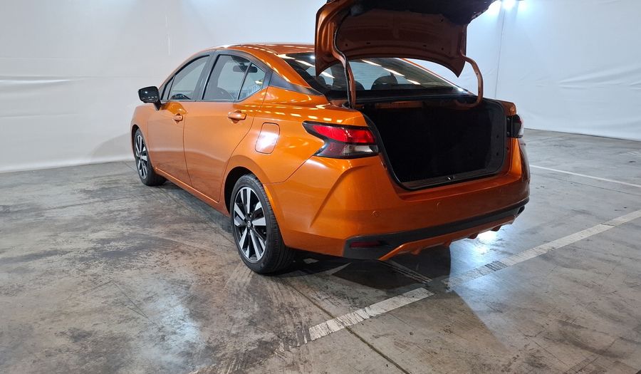 Nissan Versa 1.6 PLATINUM CVT Sedan 2022