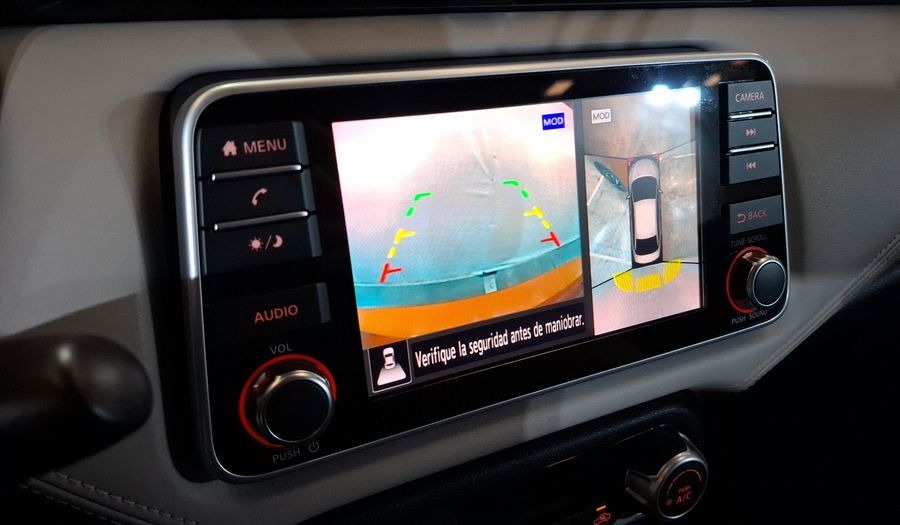 Nissan Versa 1.6 PLATINUM CVT Sedan 2022