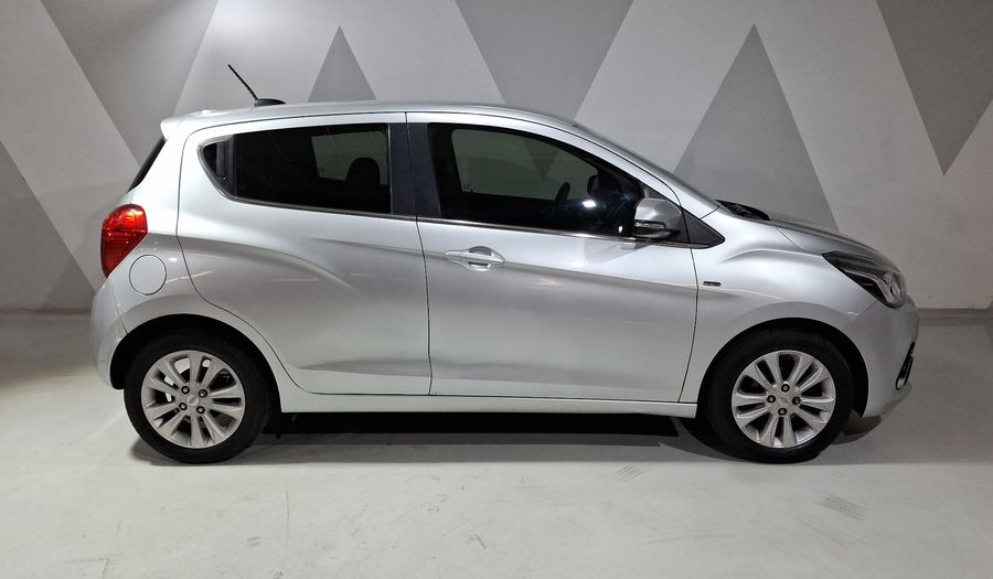 Chevrolet Spark 1.4 LTZ C MT Hatchback 2017