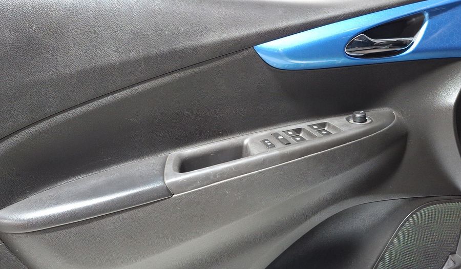 Chevrolet Spark 1.4 LTZ C MT Hatchback 2017