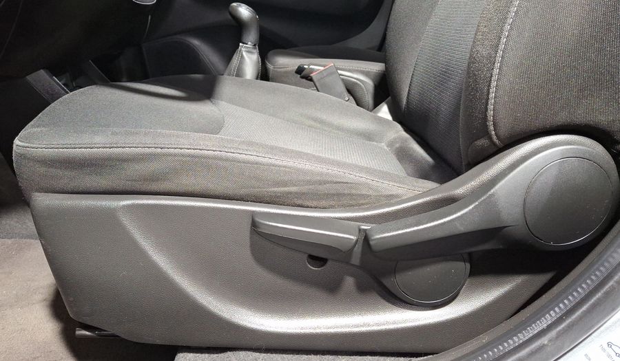 Chevrolet Spark 1.4 LTZ C MT Hatchback 2017