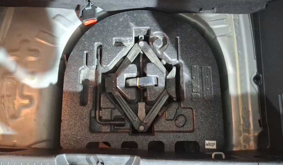 Chevrolet Spark 1.4 LTZ C MT Hatchback 2017