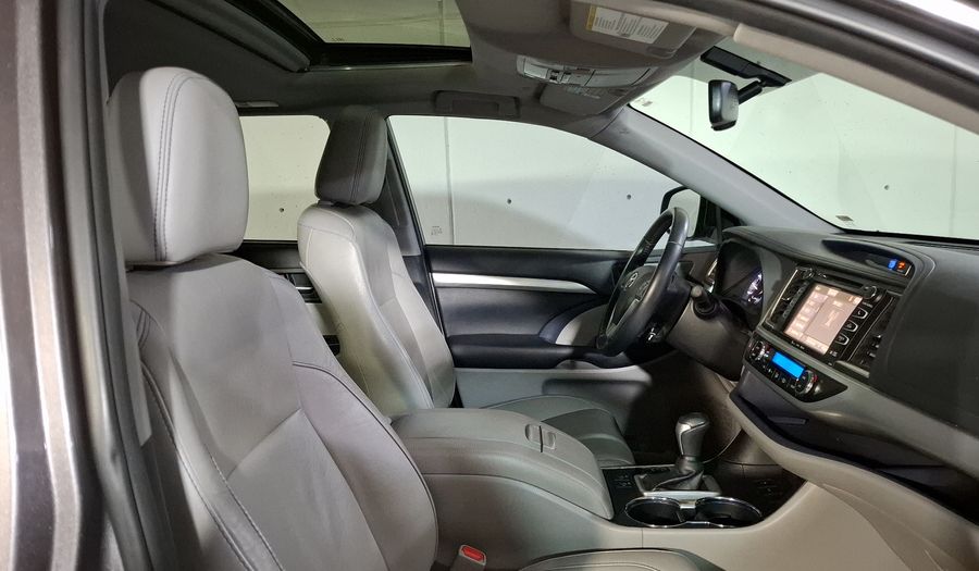 Toyota Highlander 3.5 XLE AUTO Suv 2019