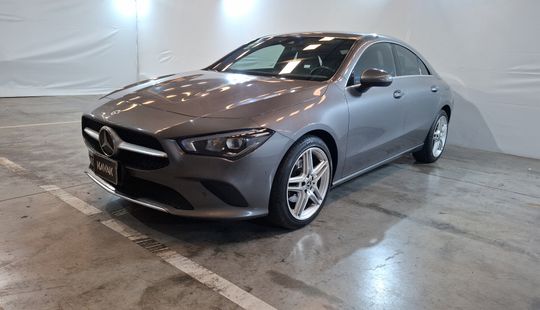 Mercedes Benz • Clase CLA