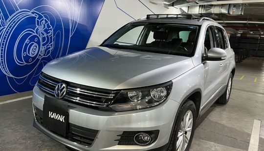 Volkswagen • Tiguan