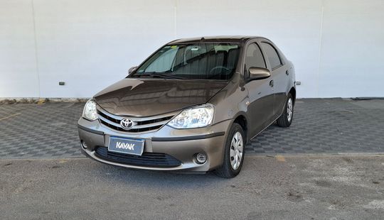 Toyota • Etios